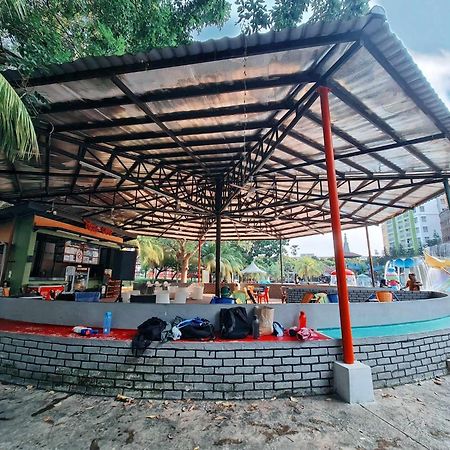 Malacca Top Largest Waterpark Resort - By YouBNB Homestay Melaka Exterior foto
