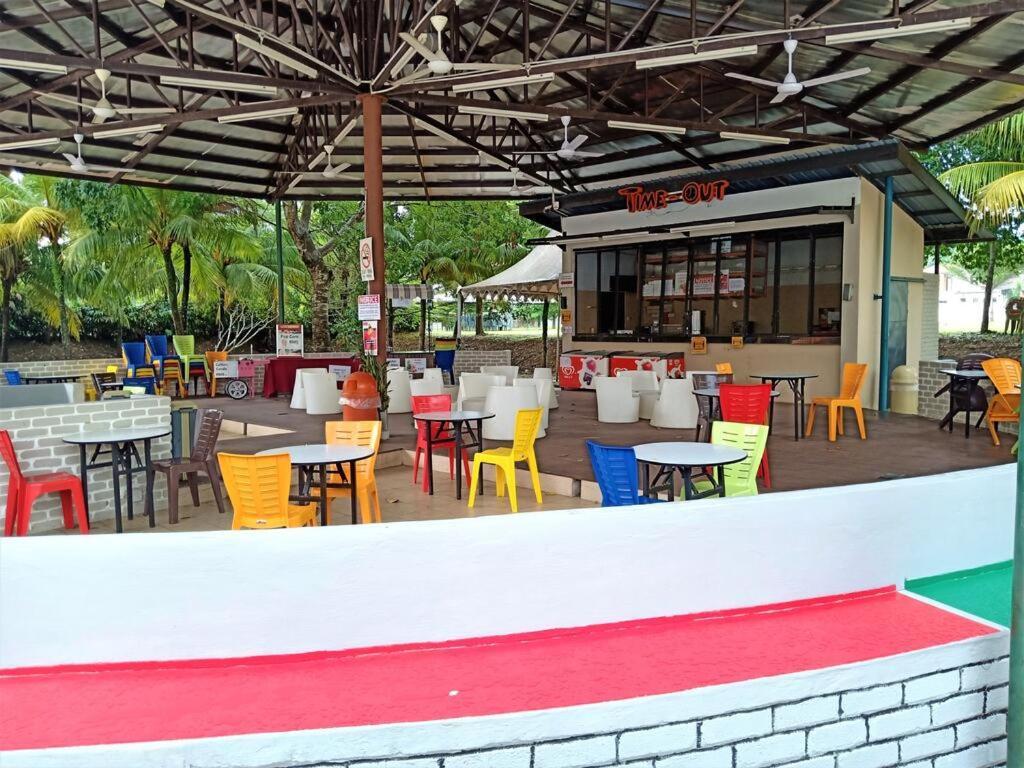Malacca Top Largest Waterpark Resort - By YouBNB Homestay Melaka Exterior foto