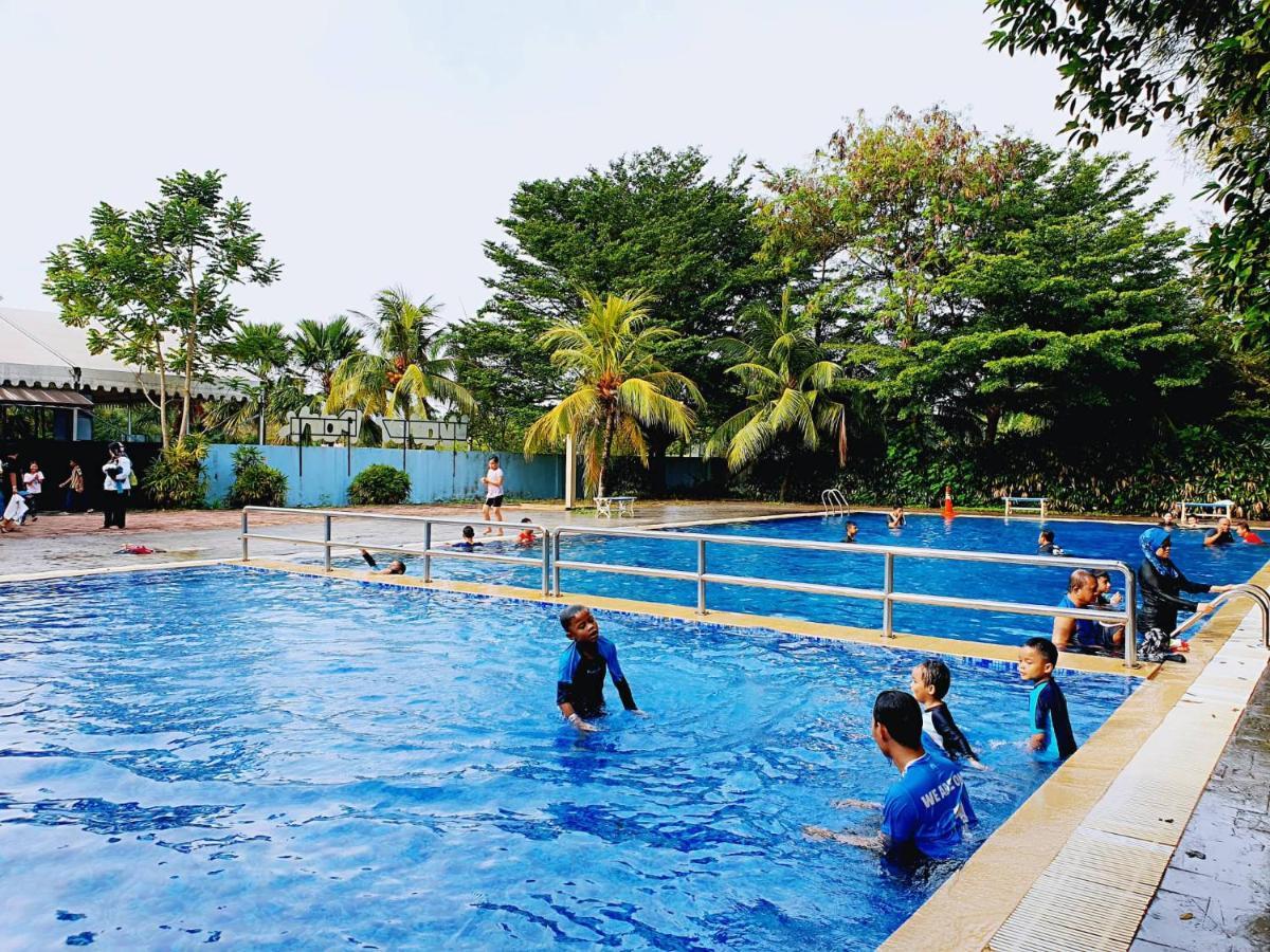 Malacca Top Largest Waterpark Resort - By YouBNB Homestay Melaka Exterior foto