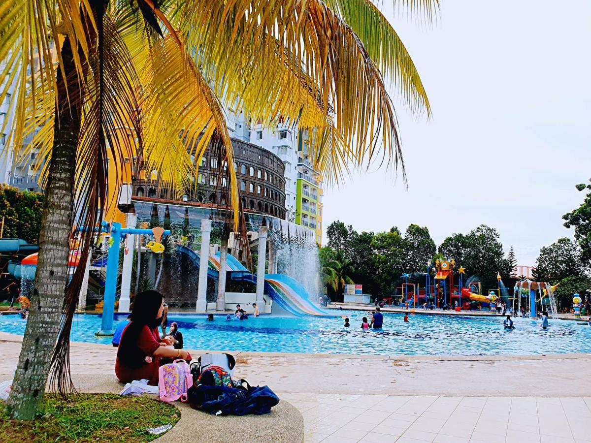 Malacca Top Largest Waterpark Resort - By YouBNB Homestay Melaka Exterior foto
